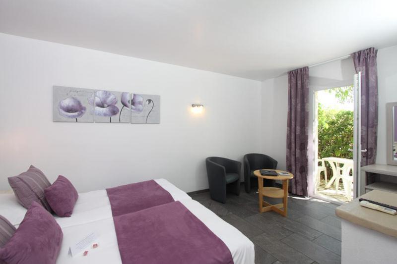 Val Baussenc, The Originals Relais Hotel Maussane les Alpilles Bagian luar foto
