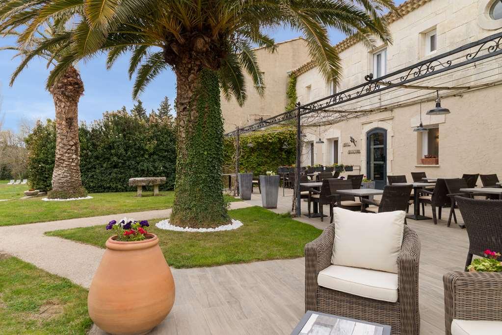 Val Baussenc, The Originals Relais Hotel Maussane les Alpilles Bagian luar foto
