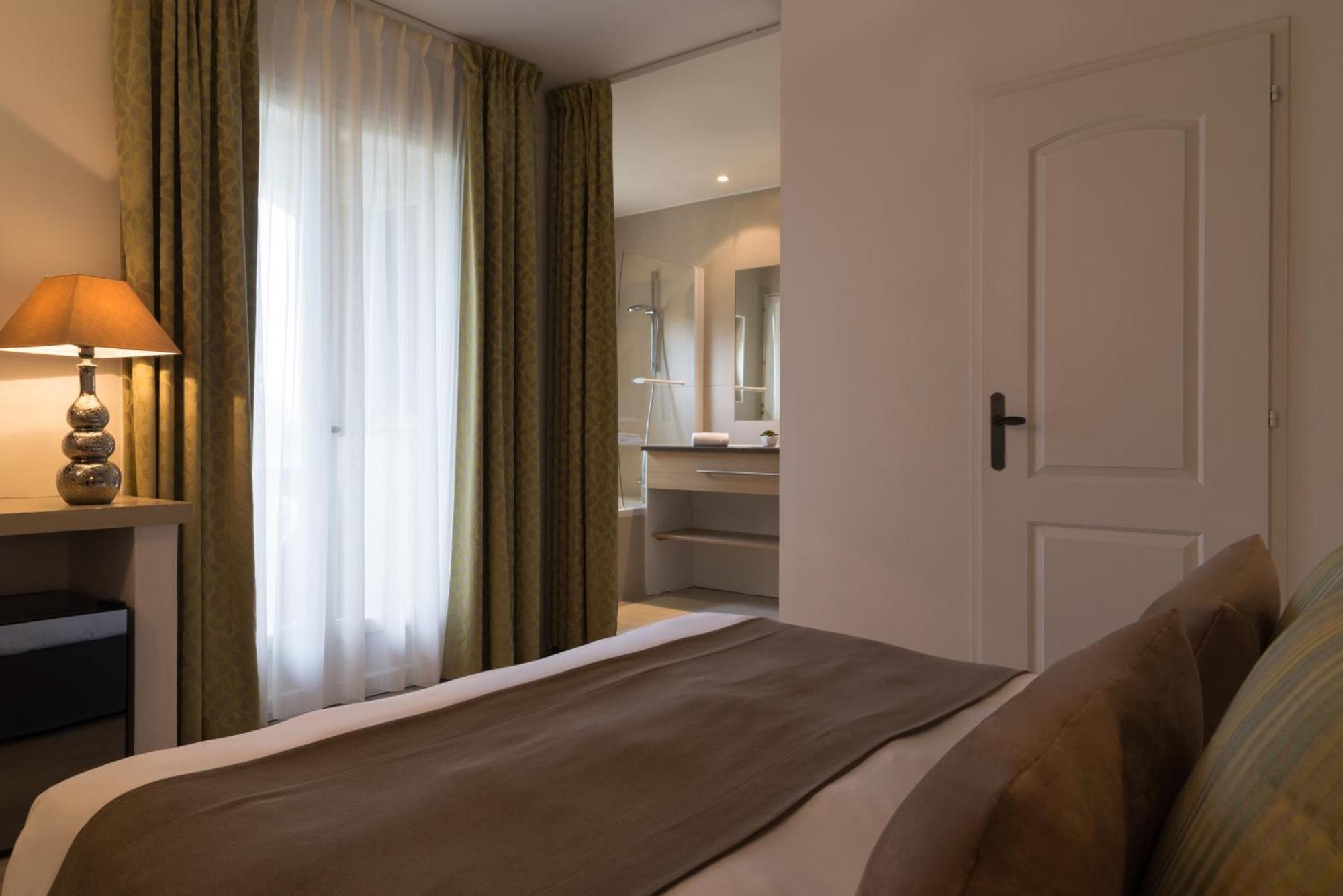 Val Baussenc, The Originals Relais Hotel Maussane les Alpilles Bagian luar foto