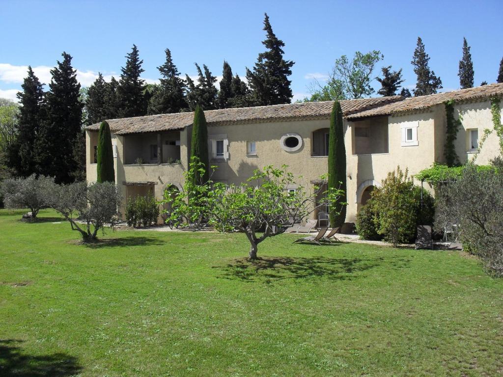 Val Baussenc, The Originals Relais Hotel Maussane les Alpilles Bagian luar foto