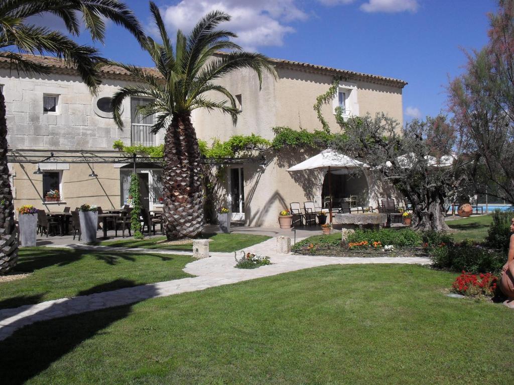 Val Baussenc, The Originals Relais Hotel Maussane les Alpilles Bagian luar foto