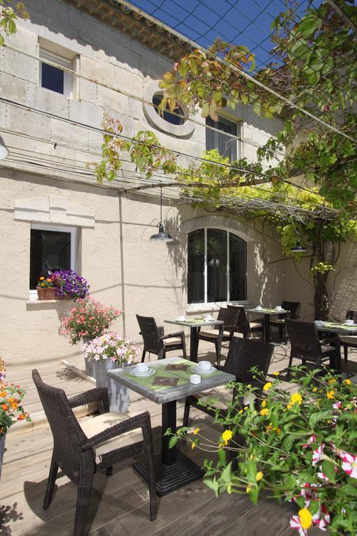 Val Baussenc, The Originals Relais Hotel Maussane les Alpilles Bagian luar foto